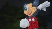 Natal da Disney em Curitiba: Parque Mágico tem show com Mickey e árvore de 35m