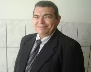 Pastor morre após carro capotar e cair em canal no Bairro Santa Lúcia, Aracaju