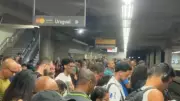 Problema técnico na Linha 4 do MetrôRio deixa estações lotadas nesta quinta
