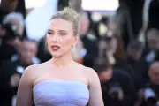 Scarlett Johansson defende Woody Allen publicamente em nova entrevista