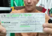 Vereador exibe R$ 100 mil em plenário ao denunciar compra de voto em Mercês