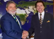 Zezé Di Camargo critica filhas de Silvio Santos por convite a Lula no SBT News