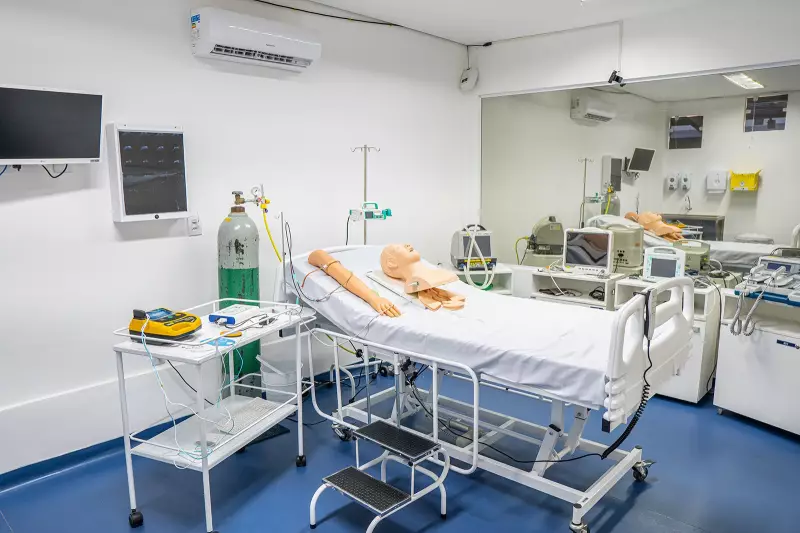 30% dos cursos de Medicina serão punidos após avaliação ruim no Enamed