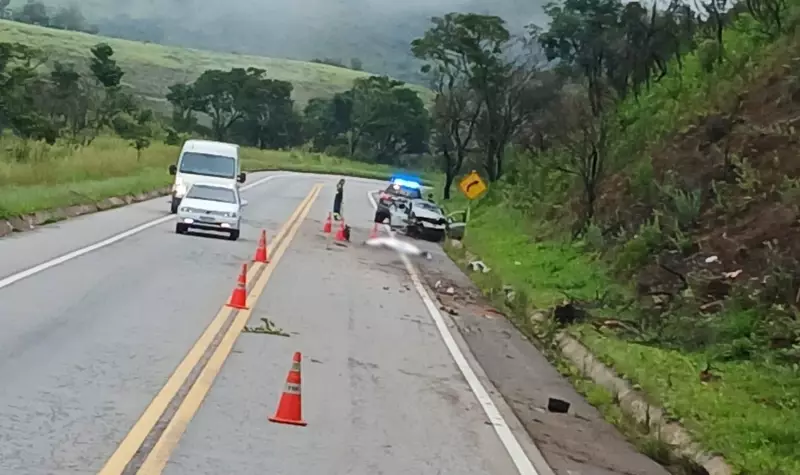 Acidente fatal na BR-267 em Bom Jardim de Minas deixa dois mortos e um ferido grave