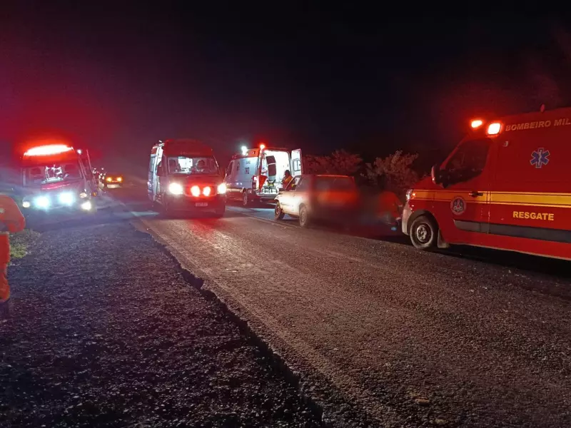 Acidente na MG-401 em Jaíba deixa nove feridos, incluindo três crianças