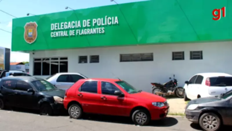 Adolescentes invadem casa em Teresina, rendem funcionária com faca e são contidos por moradores
