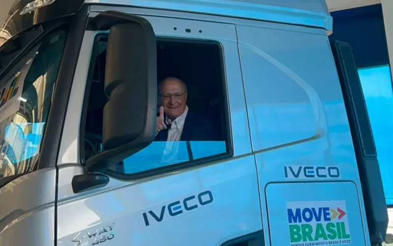 Alckmin anuncia redução de juros para caminhões com programa Move Brasil