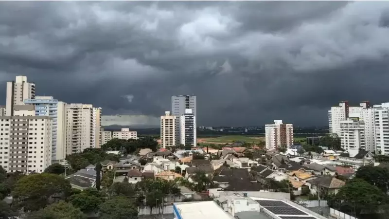 Alerta de tempestades no Vale do Paraíba: ventos podem chegar a 100 km/h
