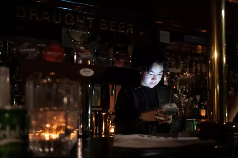 Apagão deixa capital da Groenlândia no escuro após acidente energético