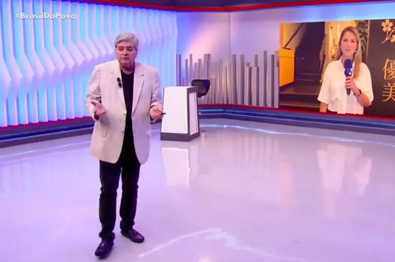 Apresentador Ronnie Von pede demissão da RedeTV! após desligamento de equipe