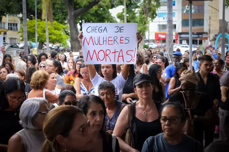 Ato Público em Volta Redonda Reúne Sociedade Contra Violência à Mulher e Caso de Tentativa de Feminicídio