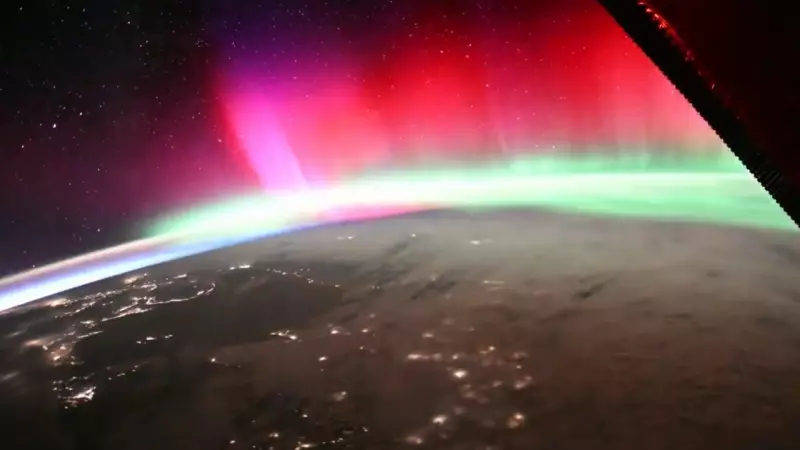 Aurora boreal vista do espaço: time-lapse raro da ISS impressiona