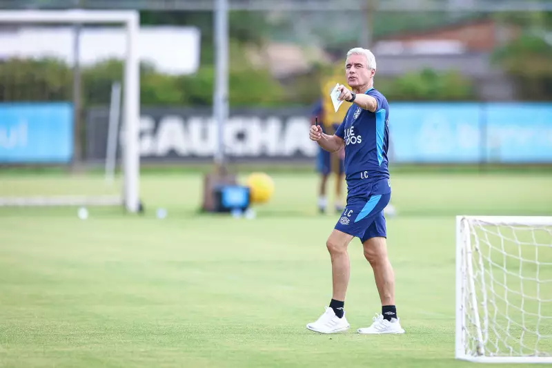 Avenida x Grêmio: estreia de Luis Castro no Gauchão 2026, horário e escalações
