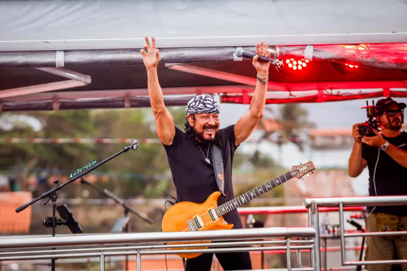 Bell Marques atrai 500 mil foliões no pré-Carnaval de São Luís