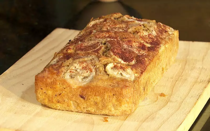 Bolo de banana sem açúcar: receita por R$ 8,83 no 'Barato da Cozinha'