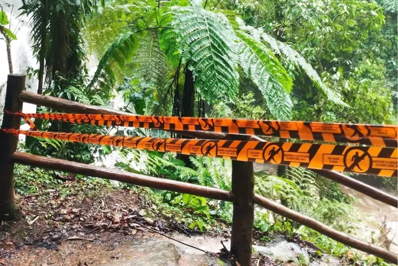 Cachoeira do Chá em Tapiraí (SP) é interditada após deslizamento de encosta