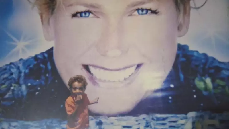 Campeão mundial de tecido acrobático é chamado de 'baixinho' por Xuxa e celebra reconhecimento