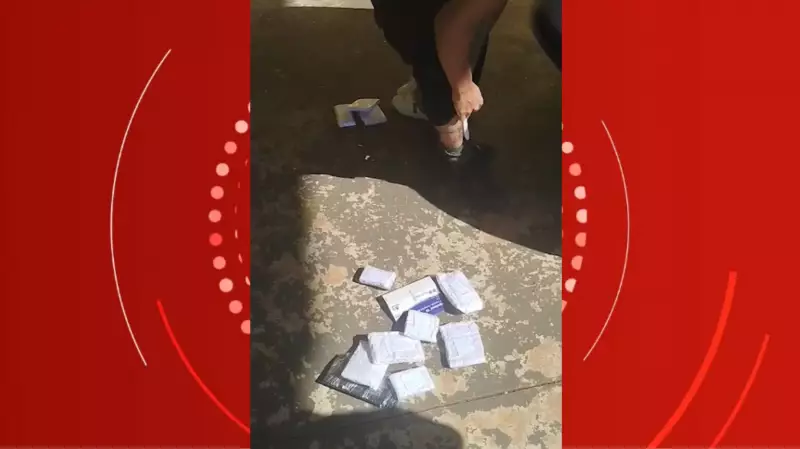 Casal preso com 437 frascos de emagrecedores escondidos no corpo no PR