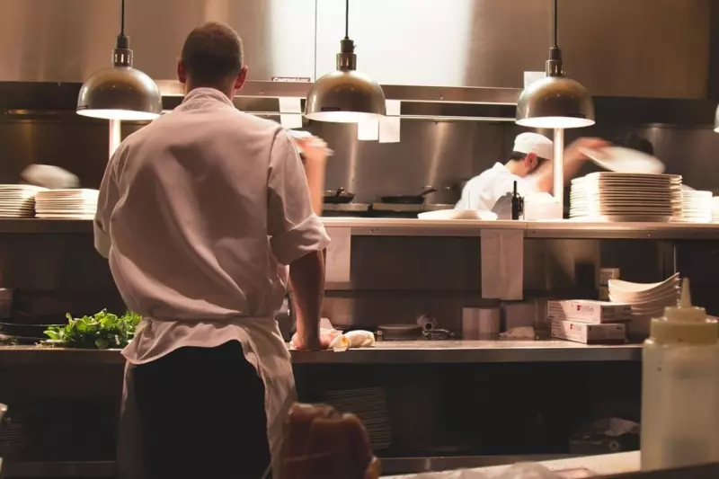 Chef é condenado por assédio sexual em entrevista de emprego em Santos