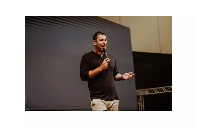 Comunicação Eficaz: Habilidade Estratégica para Profissionais no Mercado Competitivo