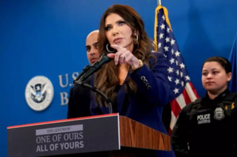 Crise de Kristi Noem: Política Anti-Imigração e Polêmica por Executar Cachorro