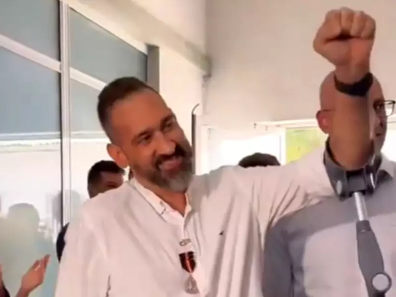 Delegado Bernardo Leal retorna ao trabalho após perder perna em megaoperação no Rio