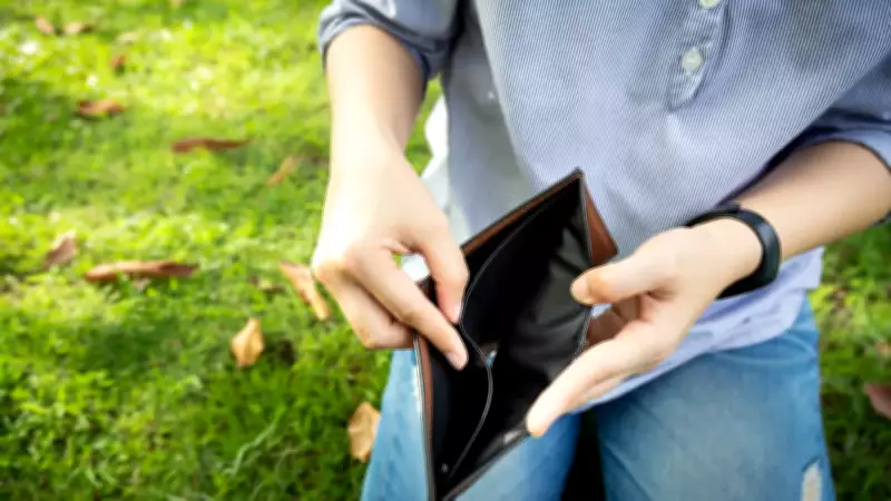 Desemprego no Brasil cai para 5,1% e fecha 2025 com menor média anual da história