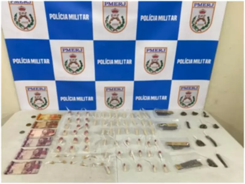 Dois jovens são presos com drogas em Volta Redonda durante operação policial