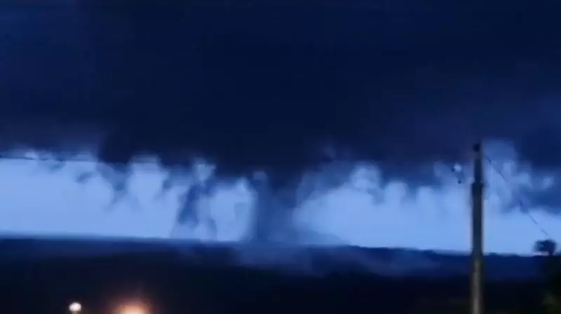 Dois tornados F1 atingem Mercedes (PR) com ventos de até 120 km/h