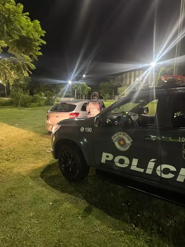 Dupla é presa por roubo e cárcere privado em Nova Odessa após perseguição policial