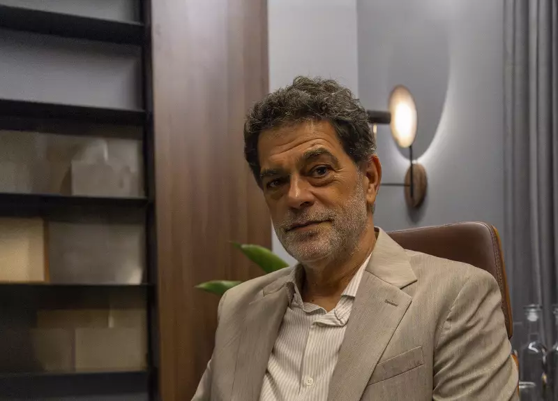 Eduardo Moscovis retorna em 'Três Graças' após 5 anos dado como morto