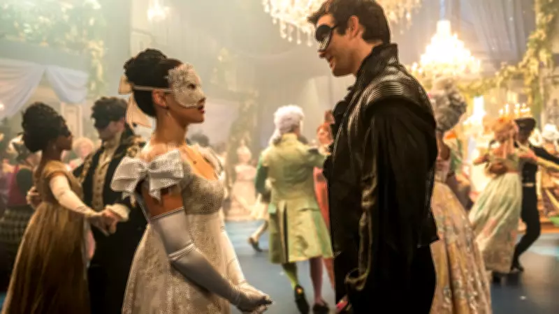 Elenco de Bridgerton revela detalhes da nova temporada inspirada em Cinderela