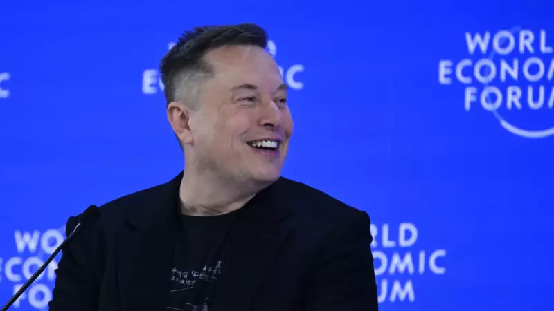 Elon Musk debate envelhecimento em Davos: 'problema solucionável', mas com riscos sociais