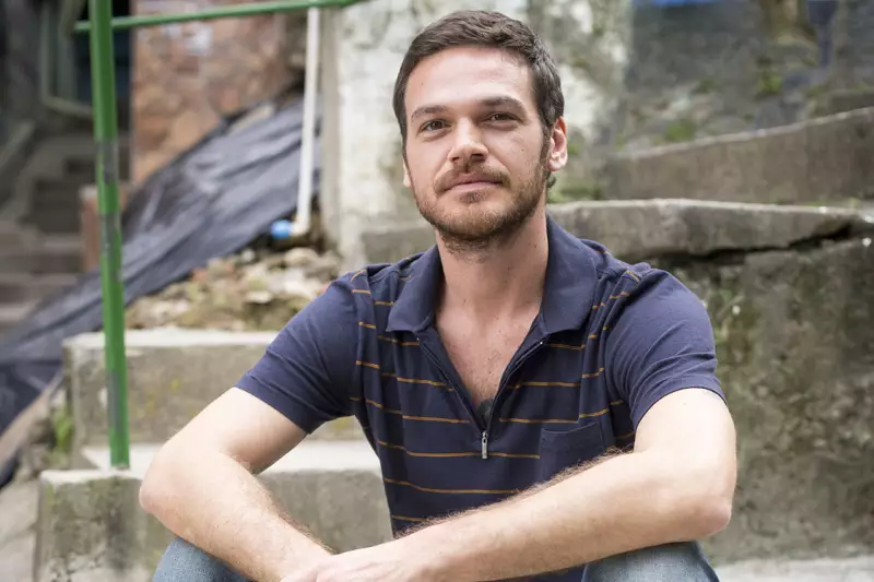 Emilio Dantas é vítima de golpe na Amazon: videogame vira azeite