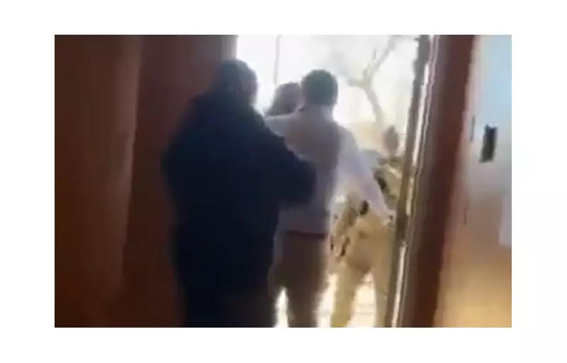 Equador protesta contra tentativa do ICE de invadir consulado nos EUA; veja vídeo