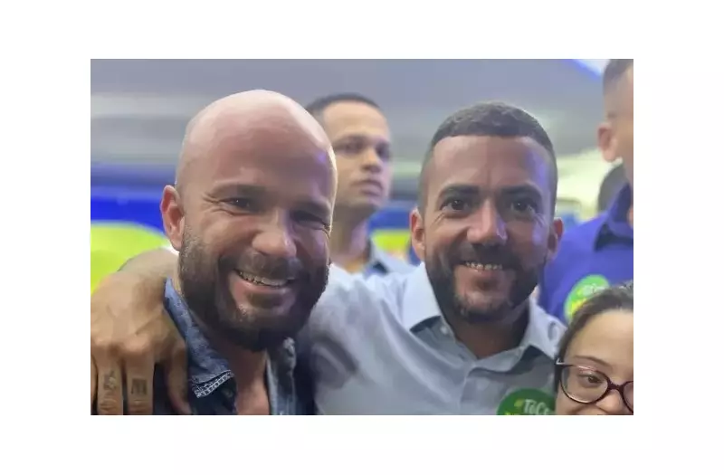 Exclusivo: Carlos Jordy chama irmão de 'narcisista' e 'alcóolatra' em grupo de WhatsApp