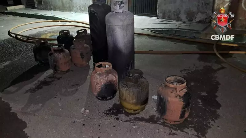 Explosão de botijões de gás causa incêndio e deixa quatro feridos no Distrito Federal