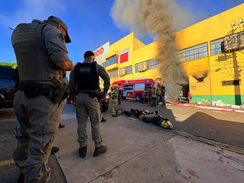 Explosão em supermercado no RS deixa 17 feridos, incluindo bombeiros em estado grave