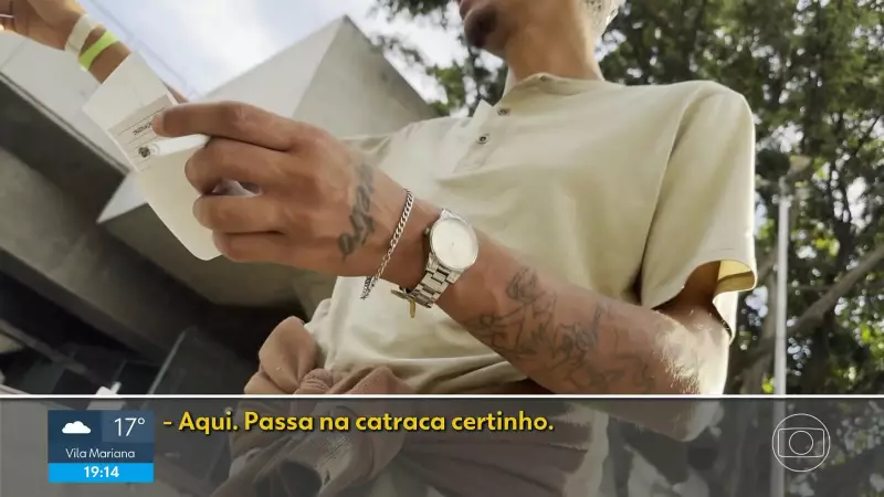 Farra da venda ilegal de passagens de ônibus intermunicipais na Grande SP é flagrada em ação