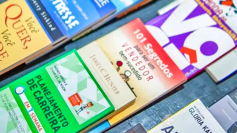 Feira de Livros do ICIA em Caruaru oferece títulos a partir de R$ 2