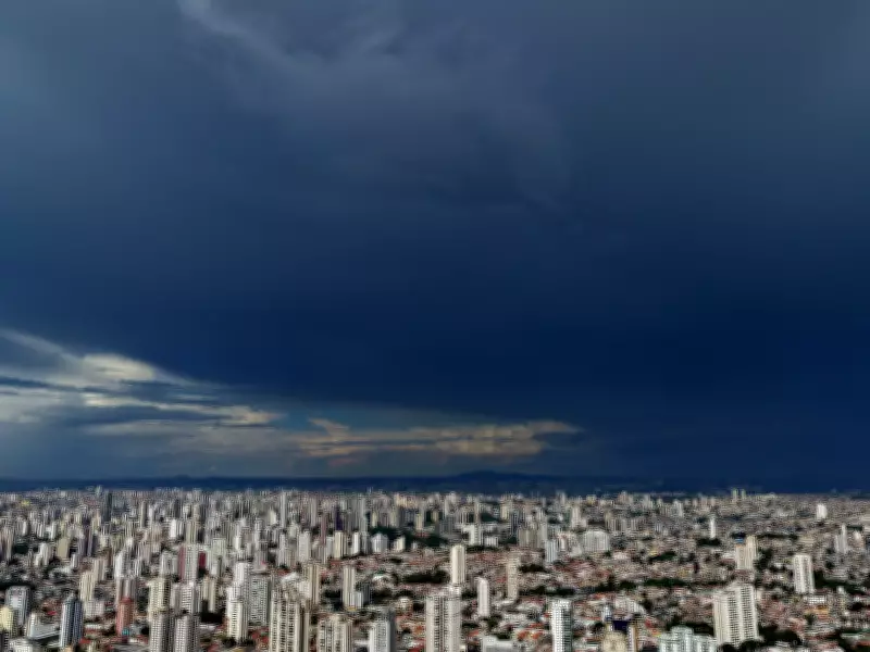 Fevereiro terá calor acima da média e chuvas concentradas no Sudeste e Norte