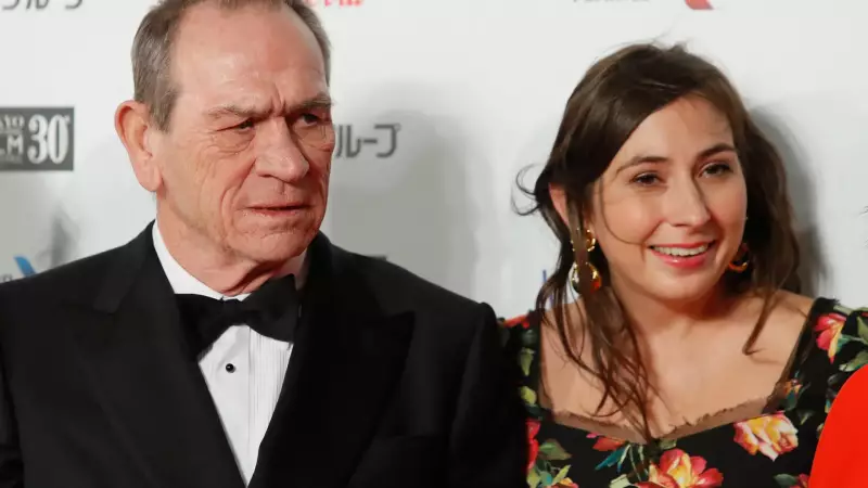 Filha de Tommy Lee Jones, Victoria, de 34 anos, é encontrada morta em hotel de luxo