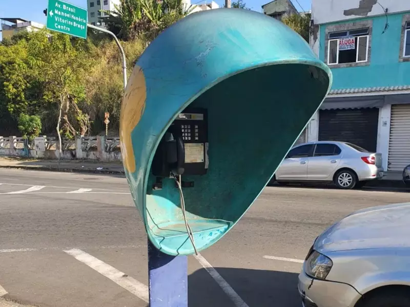 Fim dos orelhões: Anatel inicia desligamento dos telefones públicos no Brasil