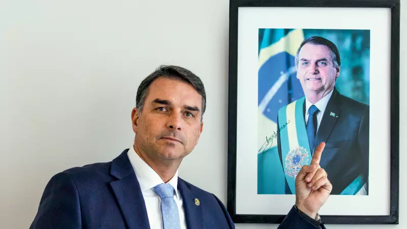 Flávio Bolsonaro comete erro que alegra aliados de Lula em 2026