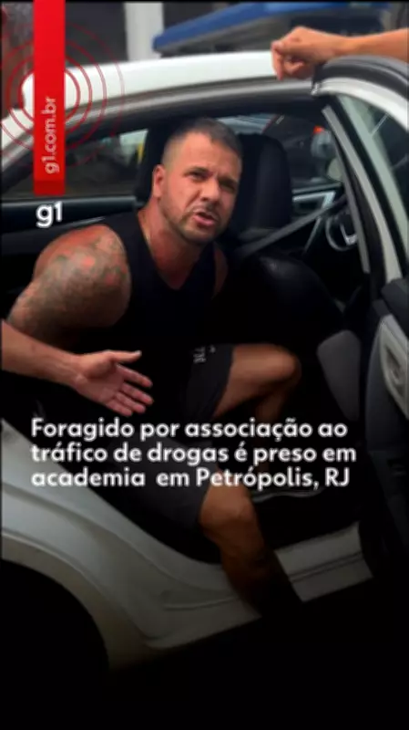 Foragido por tráfico é preso em academia de Petrópolis, RJ, após ação conjunta da PF e Polícia Civil