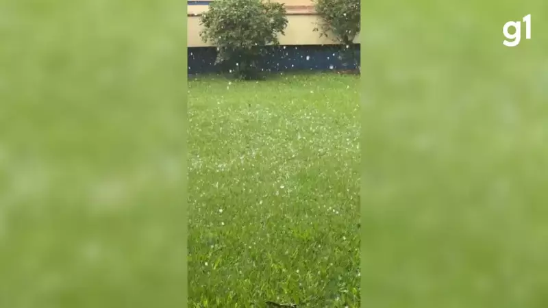 Frente fria chega ao RS e causa granizo em Ibirubá e Porto Alegre