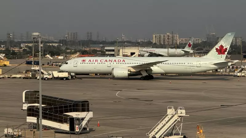 Funcionário fica preso em porão de avião da Air Canada antes de decolar