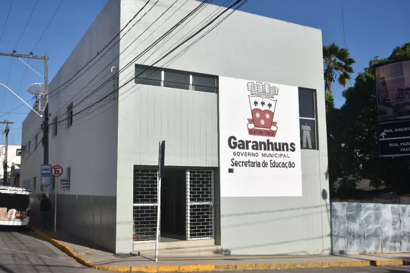 Garanhuns abre 300 vagas para Auxiliar de Inclusão na rede municipal