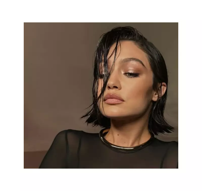 Gigi Hadid surpreende com cabelo preto intenso em 2026: veja a mudança radical
