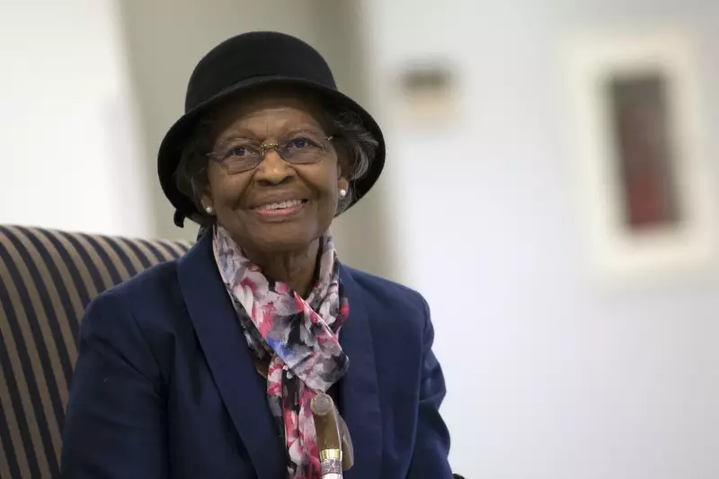 Gladys Mae West, matemática pioneira do GPS, morre aos 95 anos nos EUA